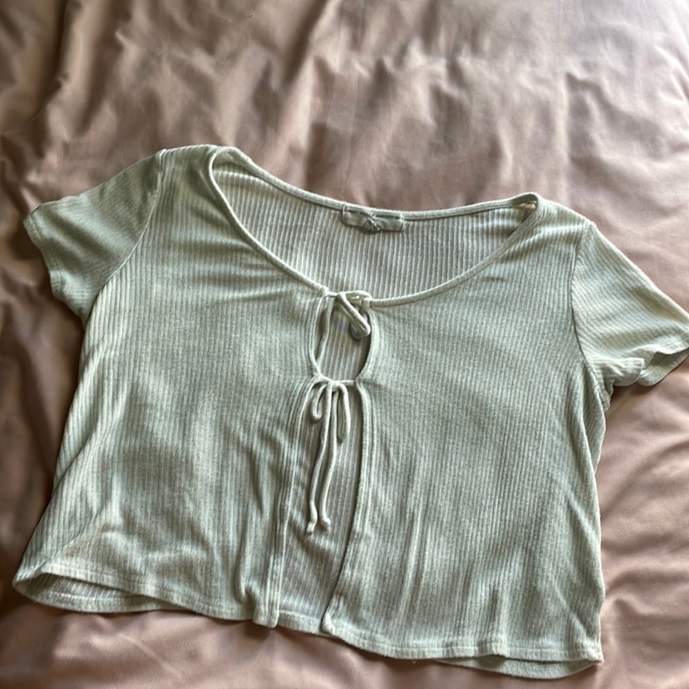 Urban Outfitters, Front Tie Crop Top, Size L🖤